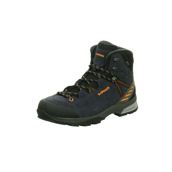 Уличная обувь