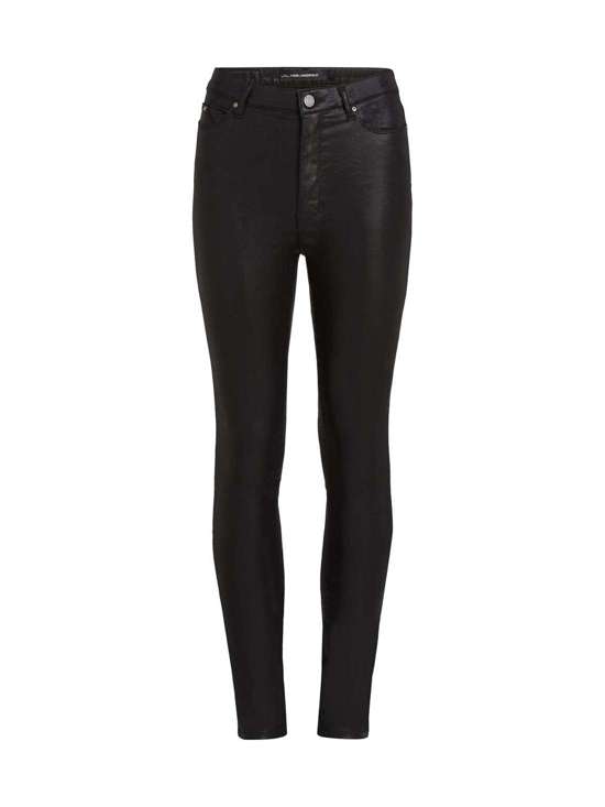 Узкие джинсы