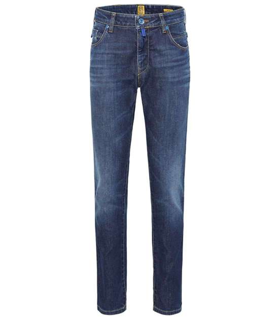 Джинсы узкого кроя