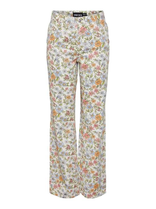 Джинсы свободного кроя