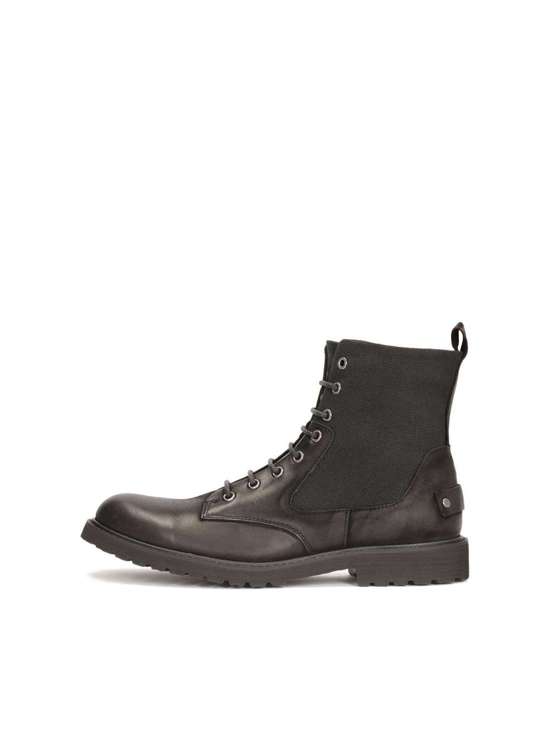 Ботинки на шнуровке