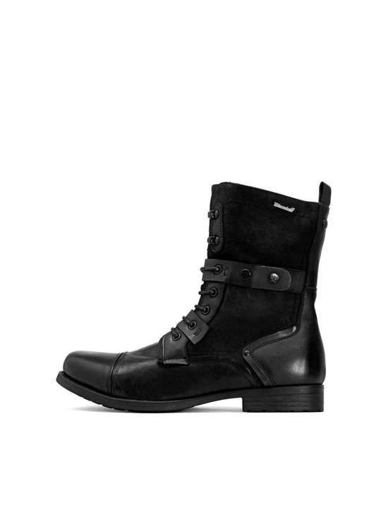 Ботинки на шнуровке