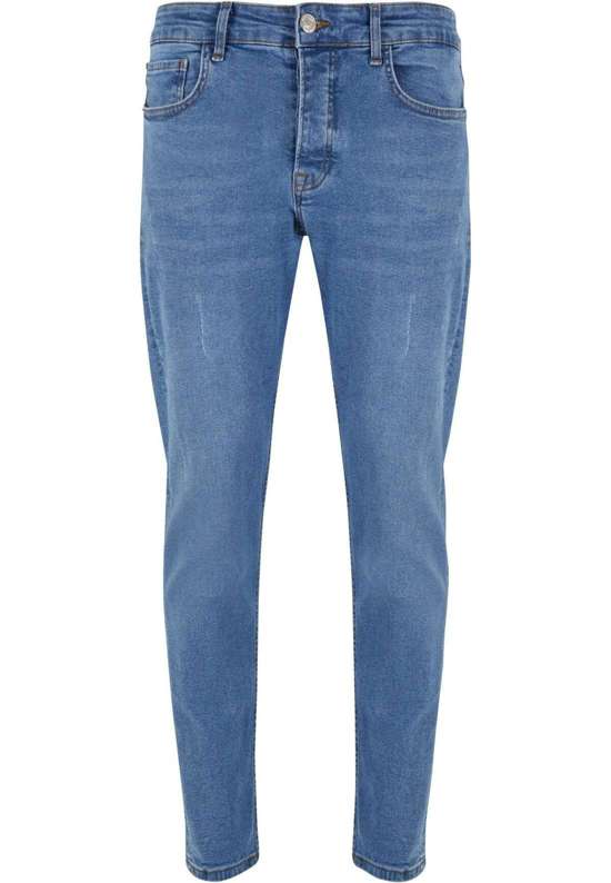 Джинсы узкого кроя