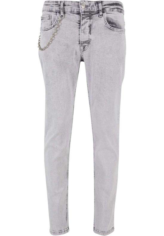 Обычные джинсы