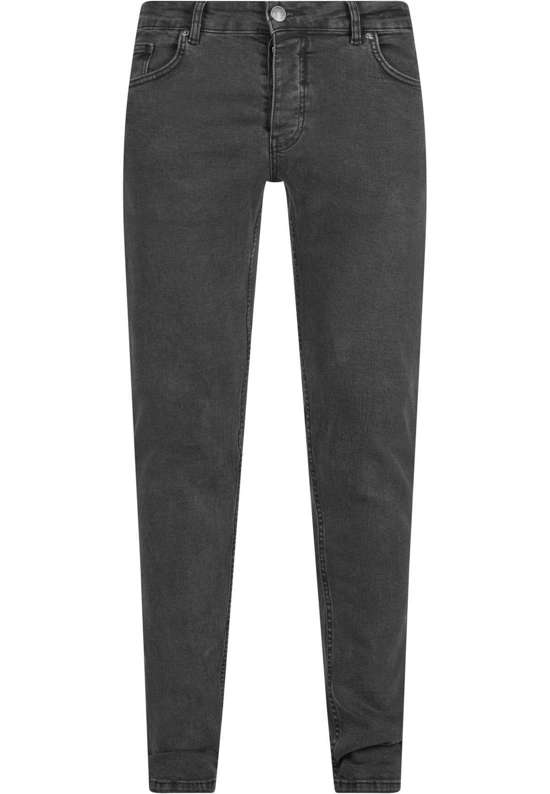 Джинсы узкого кроя