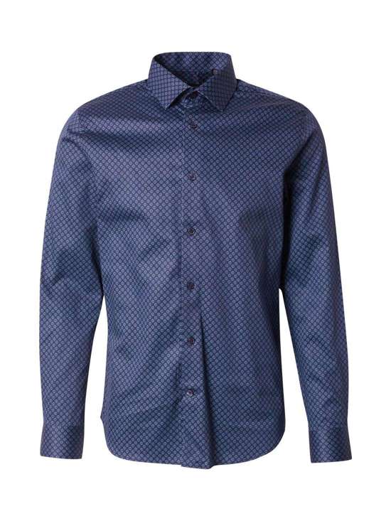 Рубашка стандартного кроя