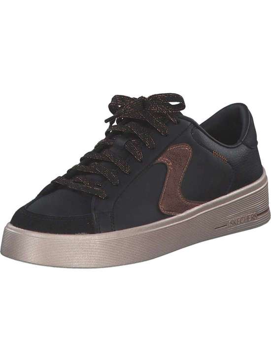 Кроссовки на шнуровке