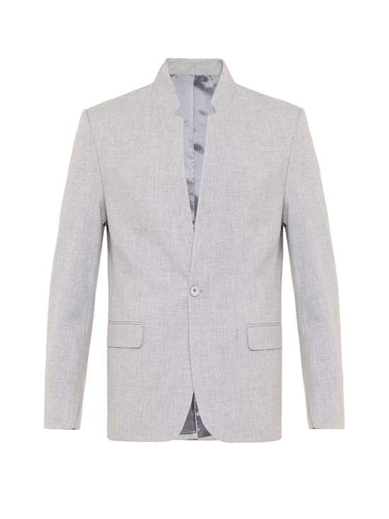 Деловой пиджак приталенного кроя