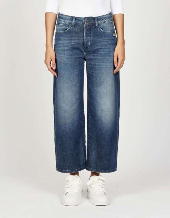 Широкие джинсы