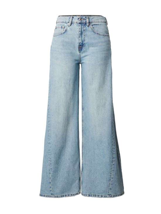 Широкие джинсы