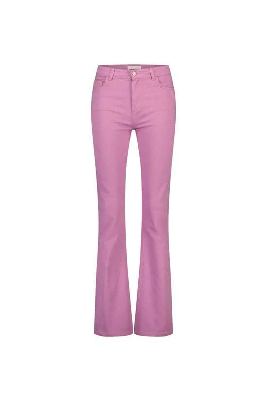 Расклешенные джинсы