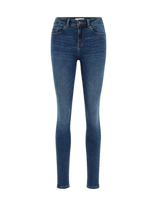 Узкие джинсы