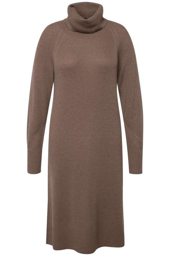 Трикотажное платье