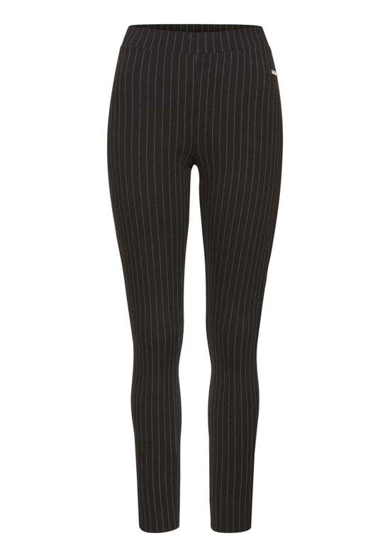 Узкие леггинсы