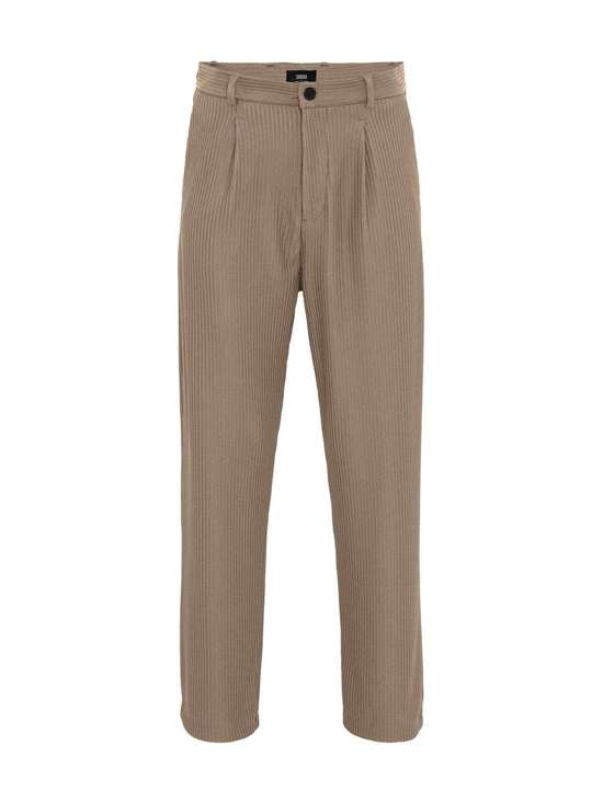 Брюки свободного кроя со складками