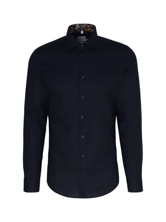 Рубашка узкого кроя