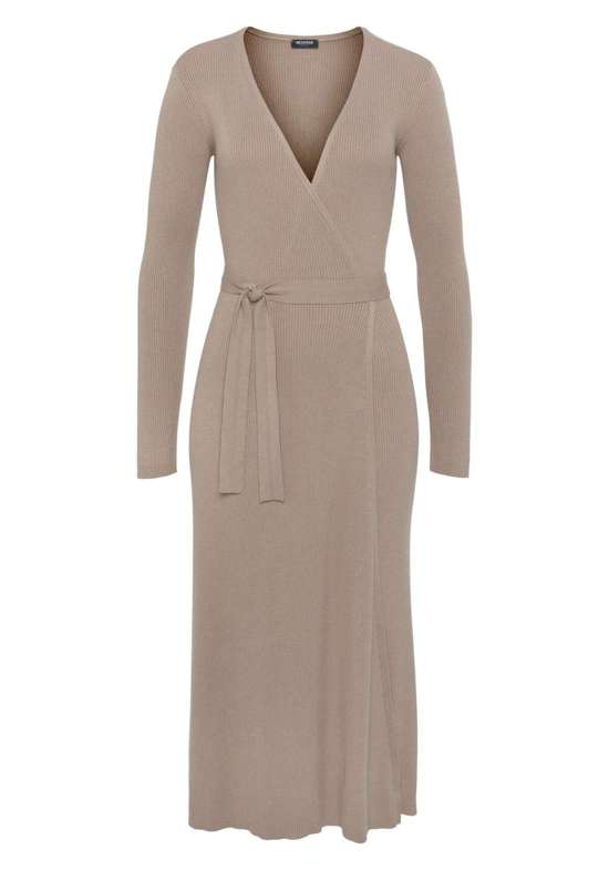 Трикотажное платье