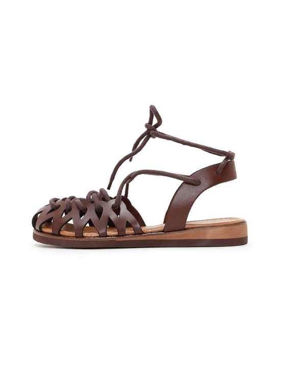 Сандалии с ремешком