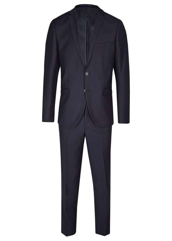 Тонкий костюм