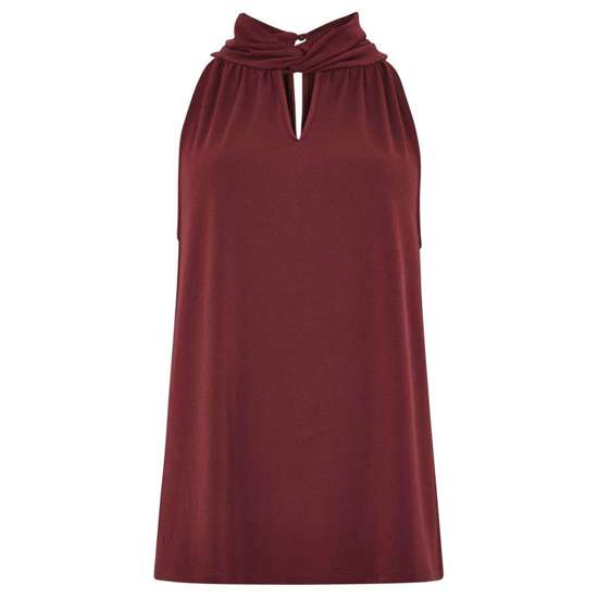 Креповый топ с вырезом