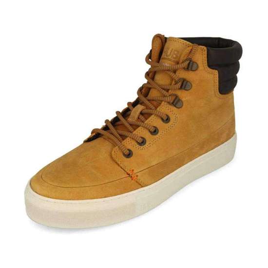 Ботинки на шнуровке