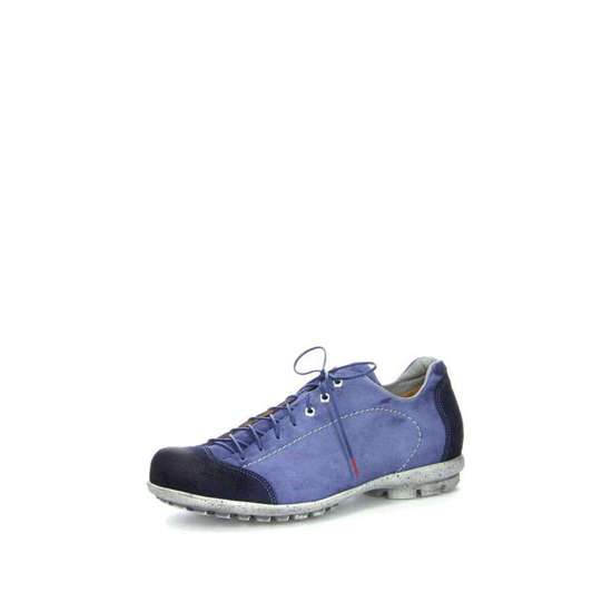 Туфли на шнуровке