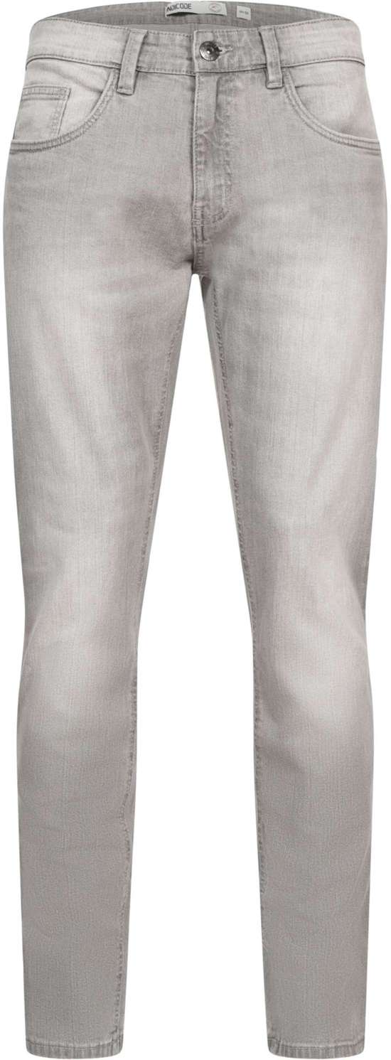 Джинсы узкого кроя