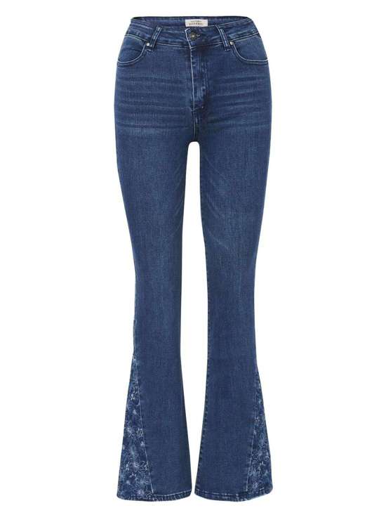 Расклешенные джинсы