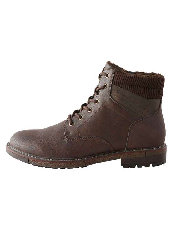 Ботинки на шнуровке