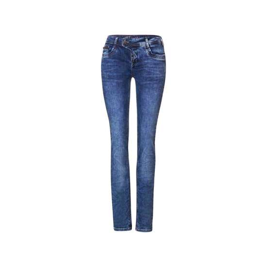 Джинсы узкого кроя