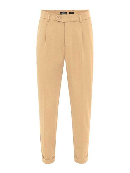 Брюки с обычными складками