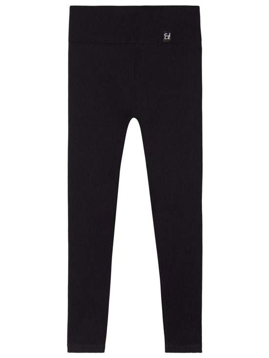 Узкие леггинсы