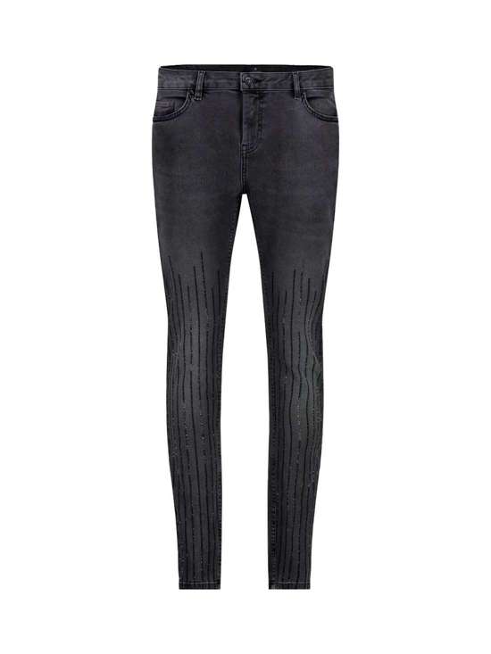 Джинсы узкого кроя