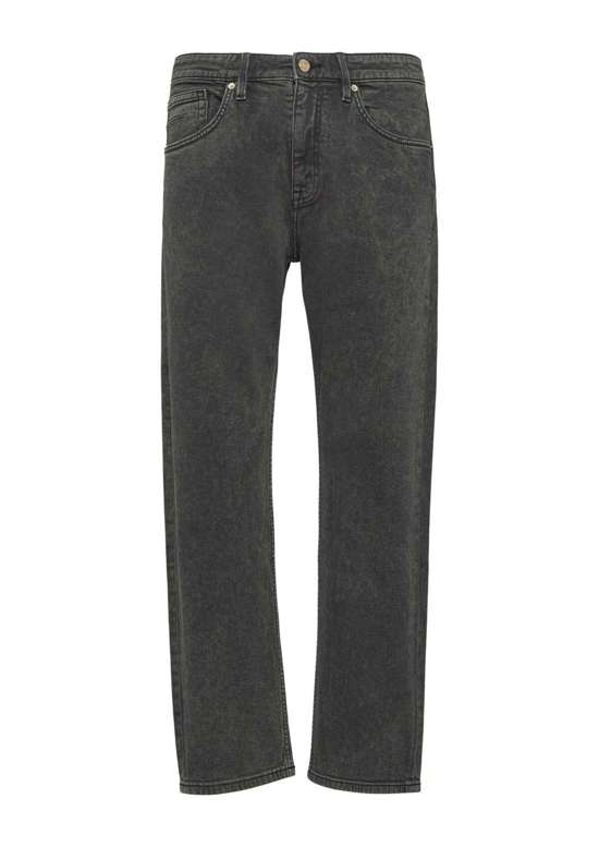 Обычные джинсы