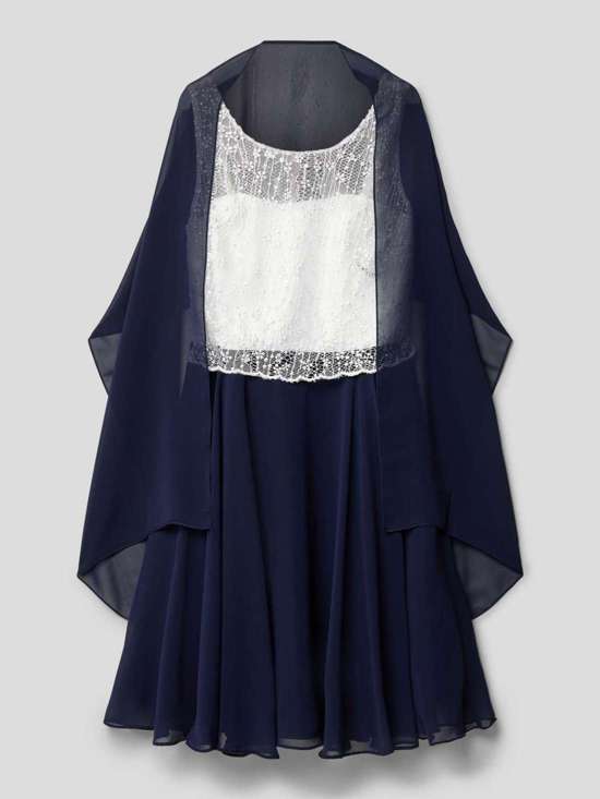 Платье с палантином