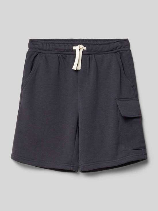 Шорты-бермуды с эластичным поясом