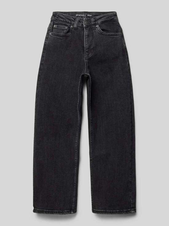 Широкие джинсы с пятью карманами