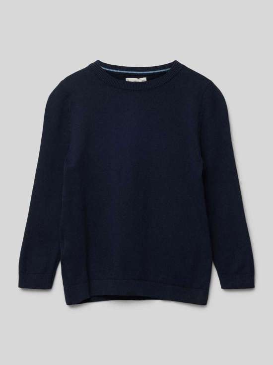 Вязаный свитер с ребристыми манжетами