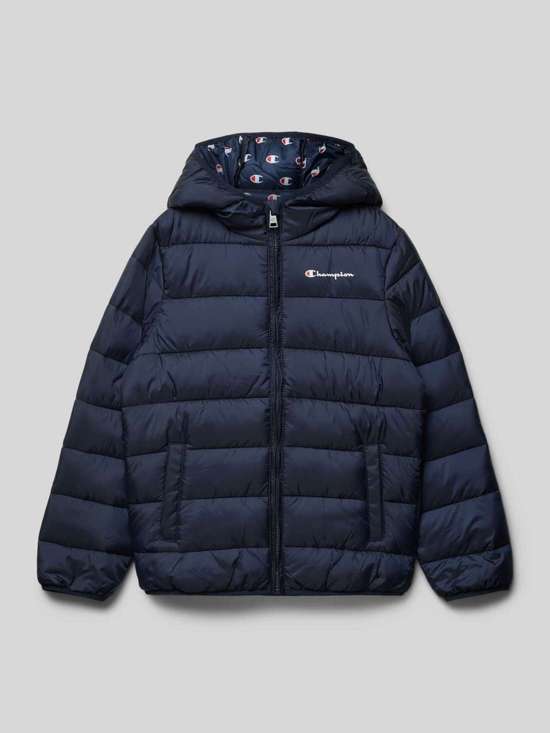 Стеганая куртка с капюшоном
