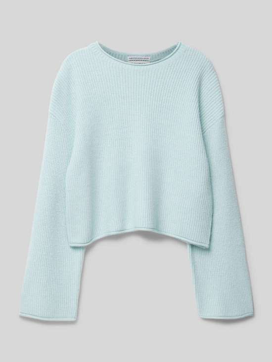 Трикотажный свитер обычного кроя со спущенной линией плеча и закатанными манжетами