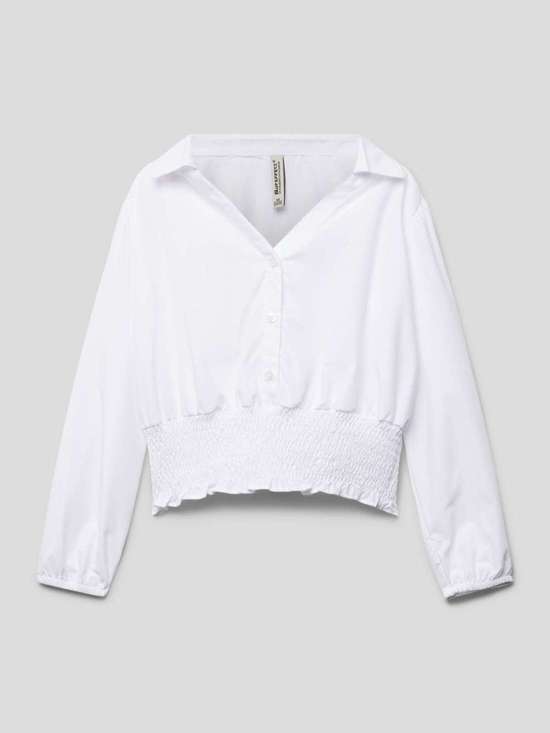 Укороченная блузка-рубашка с короткой планкой на пуговицах