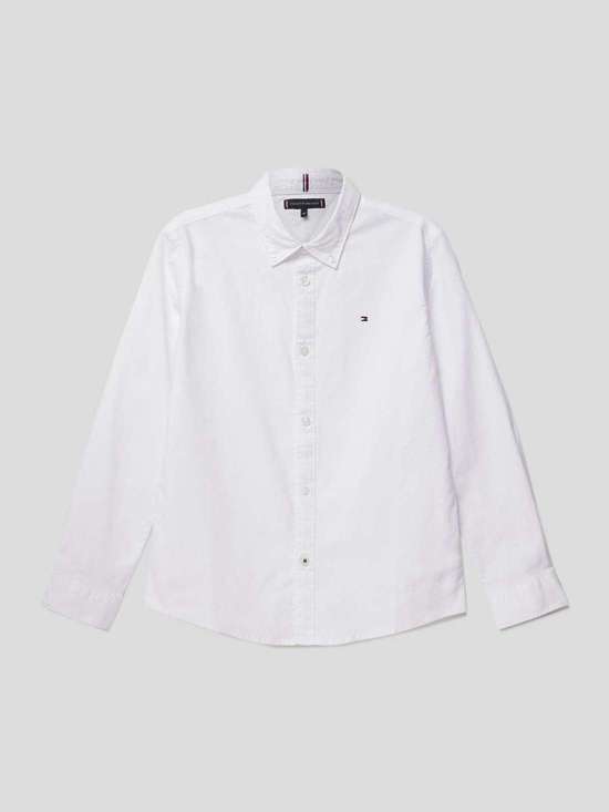 Рубашка с пришивной этикеткой