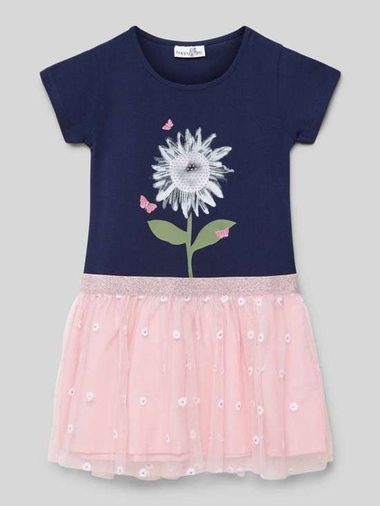 Платье с круглым вырезом