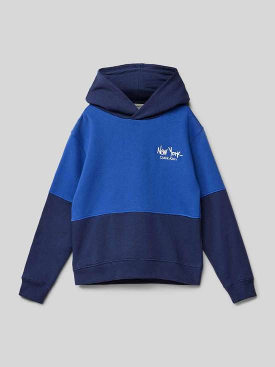 Толстовка с капюшоном