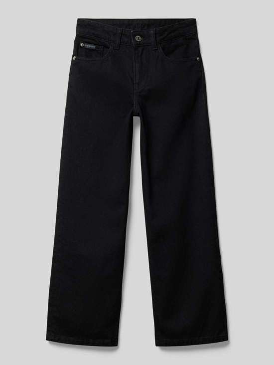 Прямые джинсы с пятью карманами