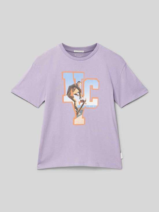 Футболка с мотивным принтом