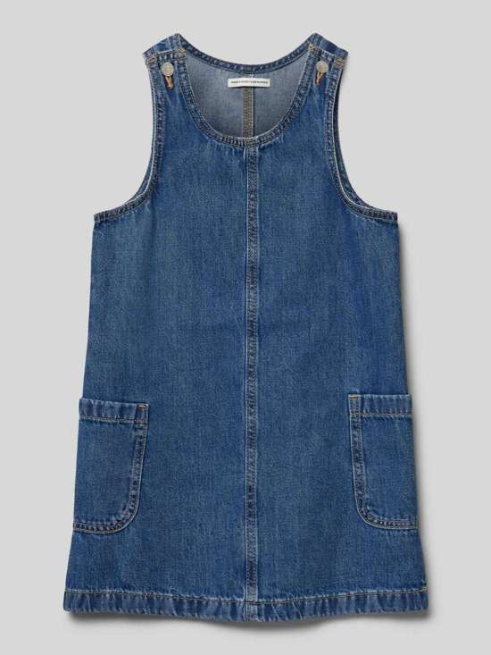 Джинсовое платье с накладными карманами