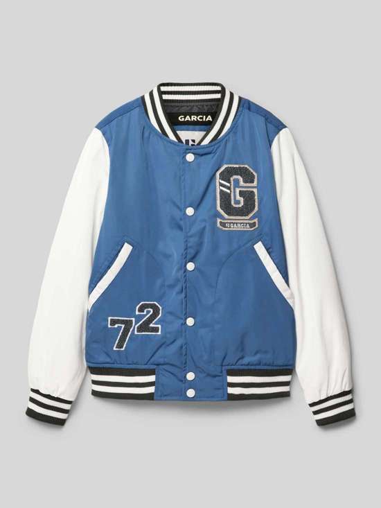 Куртка со строчкой