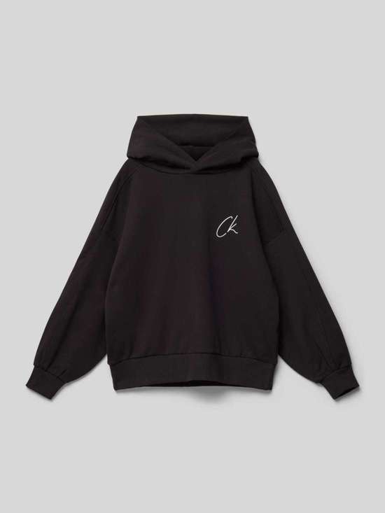 Толстовка с вышивкой этикеток