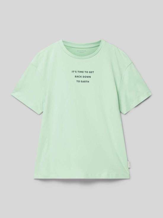 Футболка с эффектным принтом